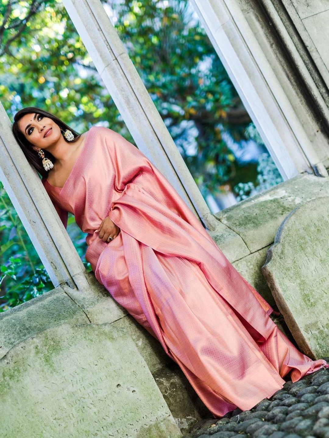 

TIEXA Woven Design Zari Pure Silk Banarasi Saree, Peach