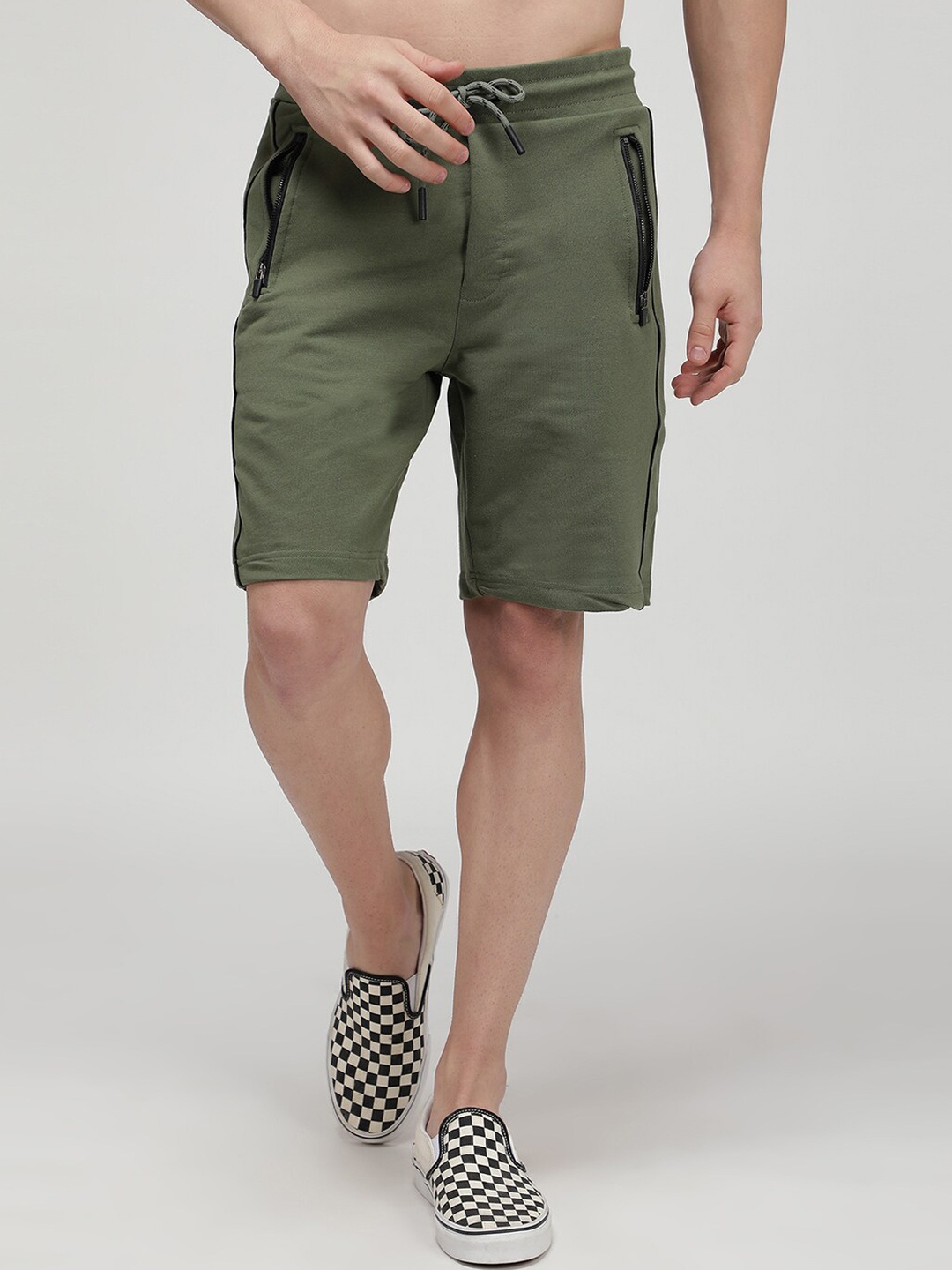 

SPORTO Men Mid Rise Outdoor Shorts, Green