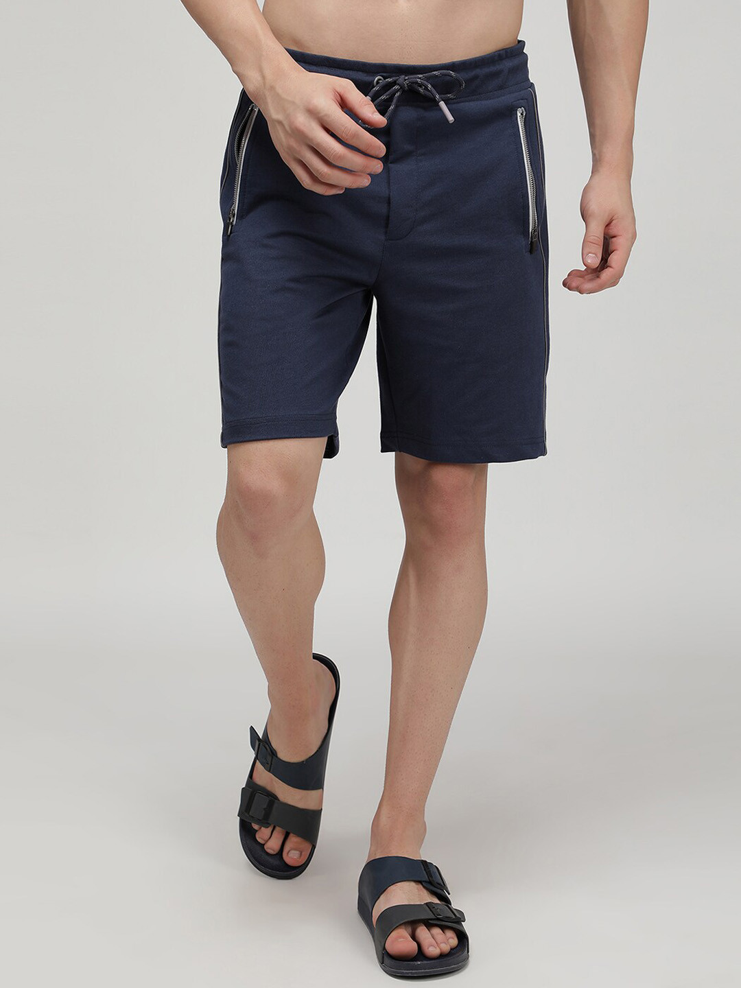 

SPORTO Men Mid-Rise Cotton Outdoor Regular Shorts, Navy blue