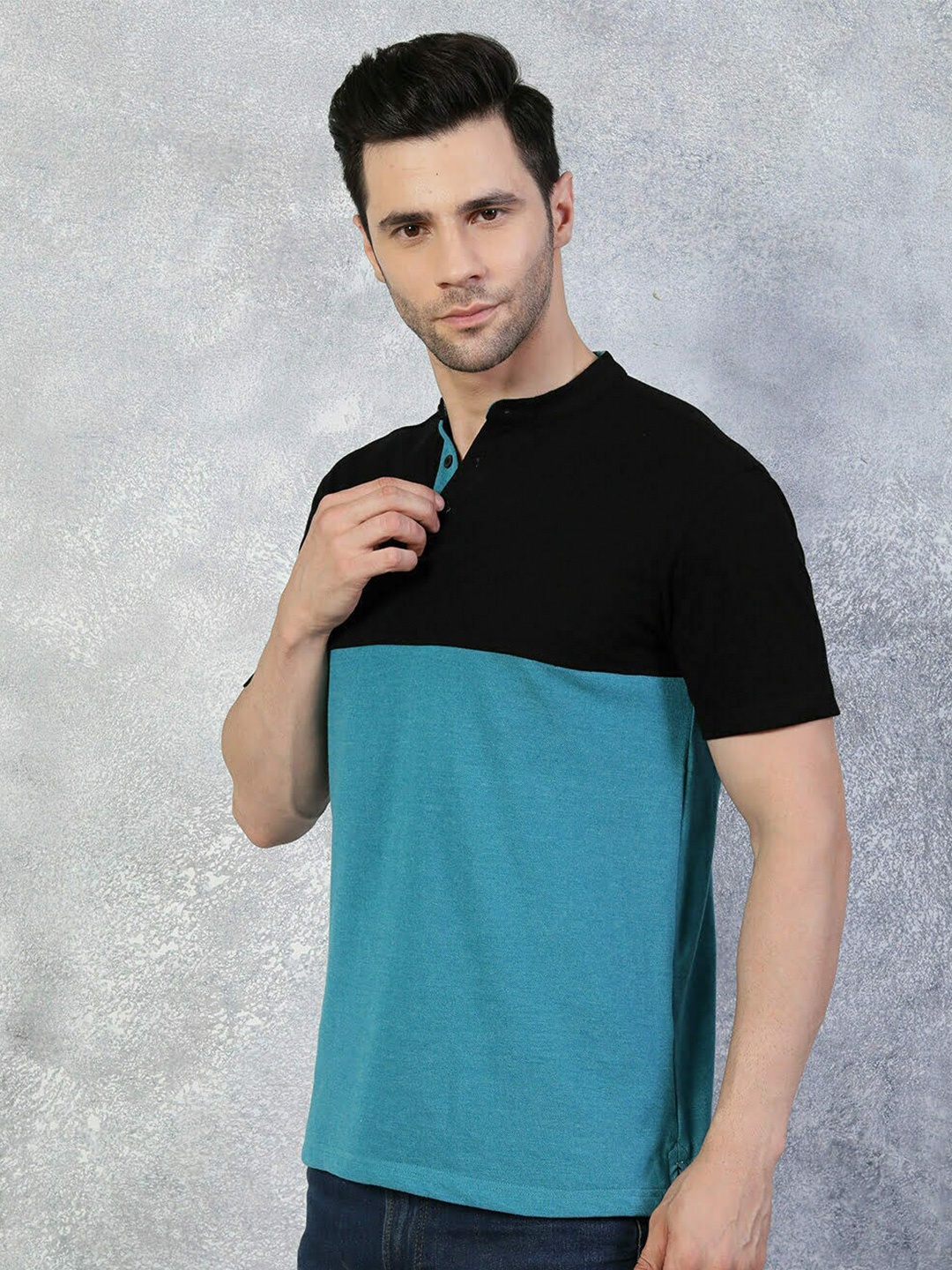 

TheBlackLover Colourblocked Mandarin Collar Cotton T-shirt, Teal