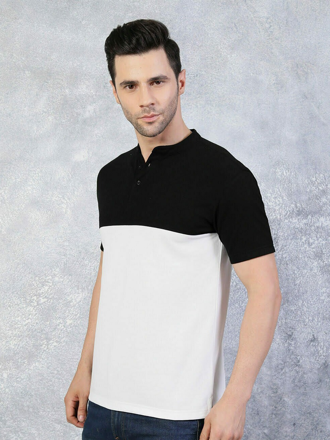 

TheBlackLover Colourblocked Mandarin Collar Cotton T-shirt, White
