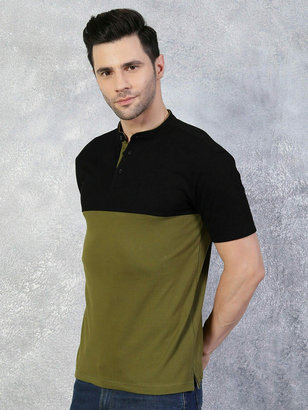 

TheBlackLover Colourblocked Mandarin Collar Cotton T-shirt, Olive