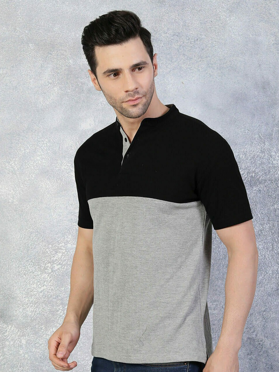 

TheBlackLover Colourblocked Mandarin Collar Cotton T-shirt, Grey