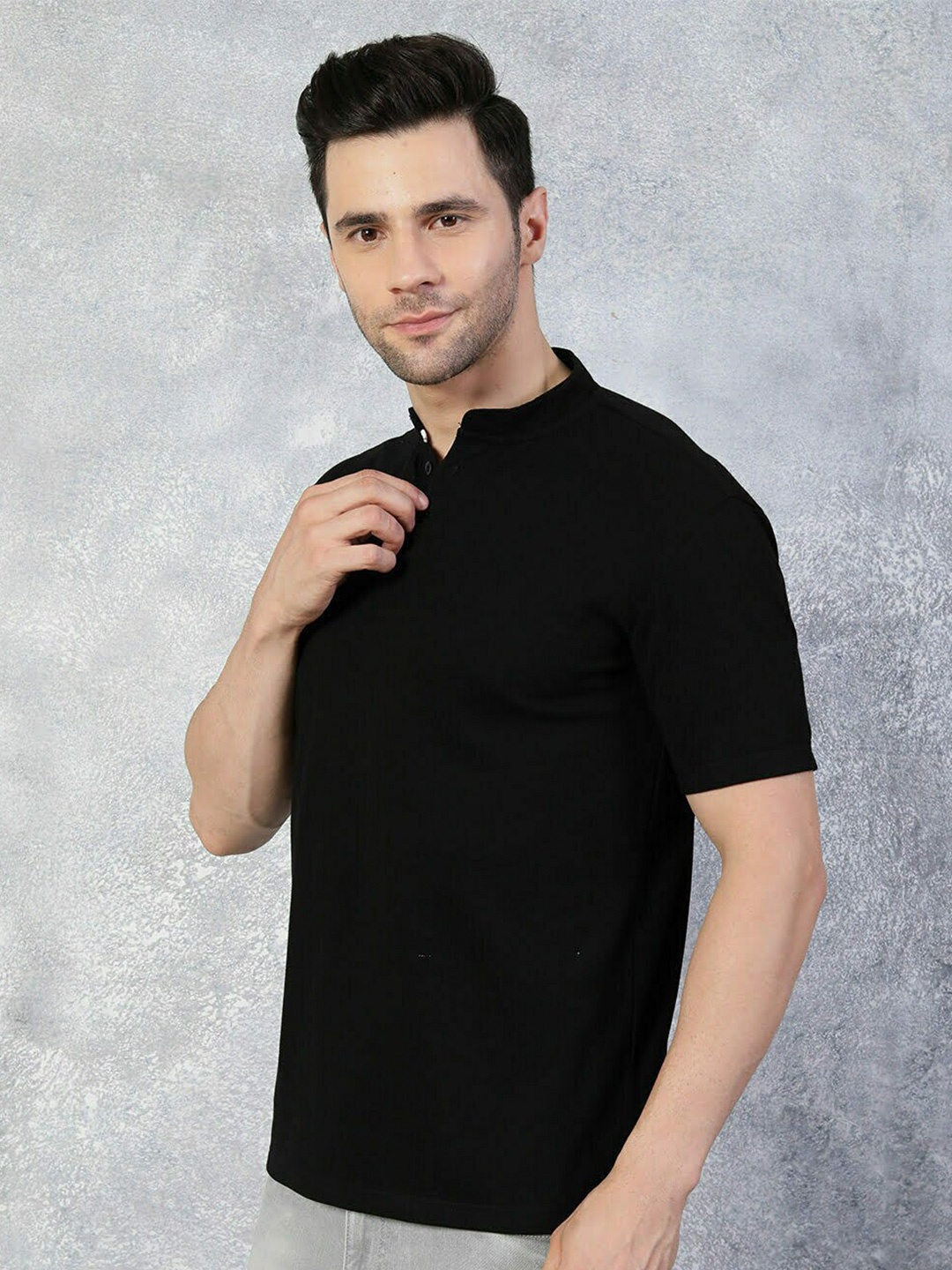 

TheBlackLover Mandarin Collar Cotton T-shirt, Black