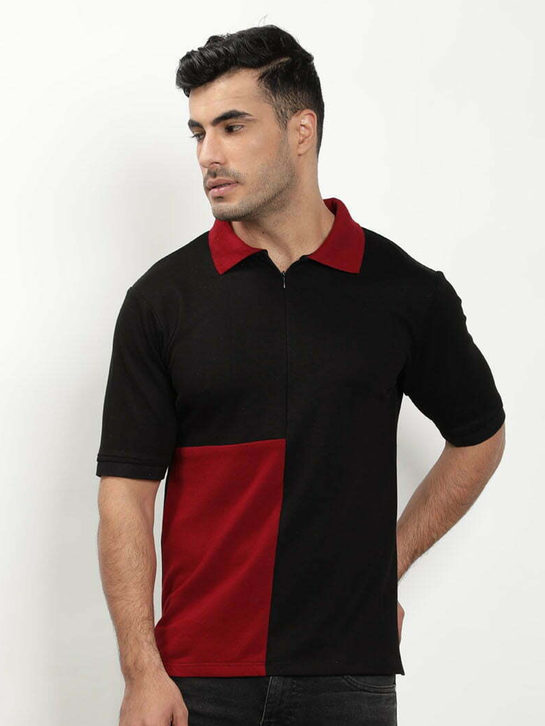 

TheBlackLover Colourblocked Polo Collar Zip Closure Cotton T-shirt, Black