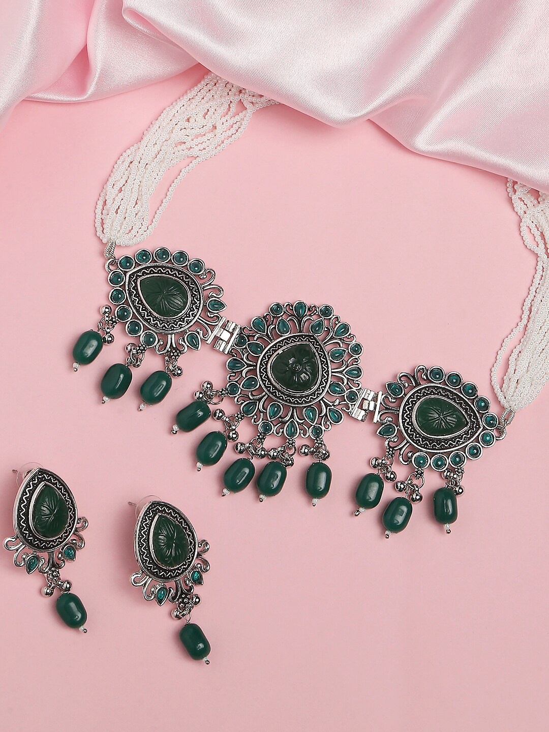 

OOMPH Silver-Plated Stone Studded & Beaded Oxidised Choker Jewellery Set
