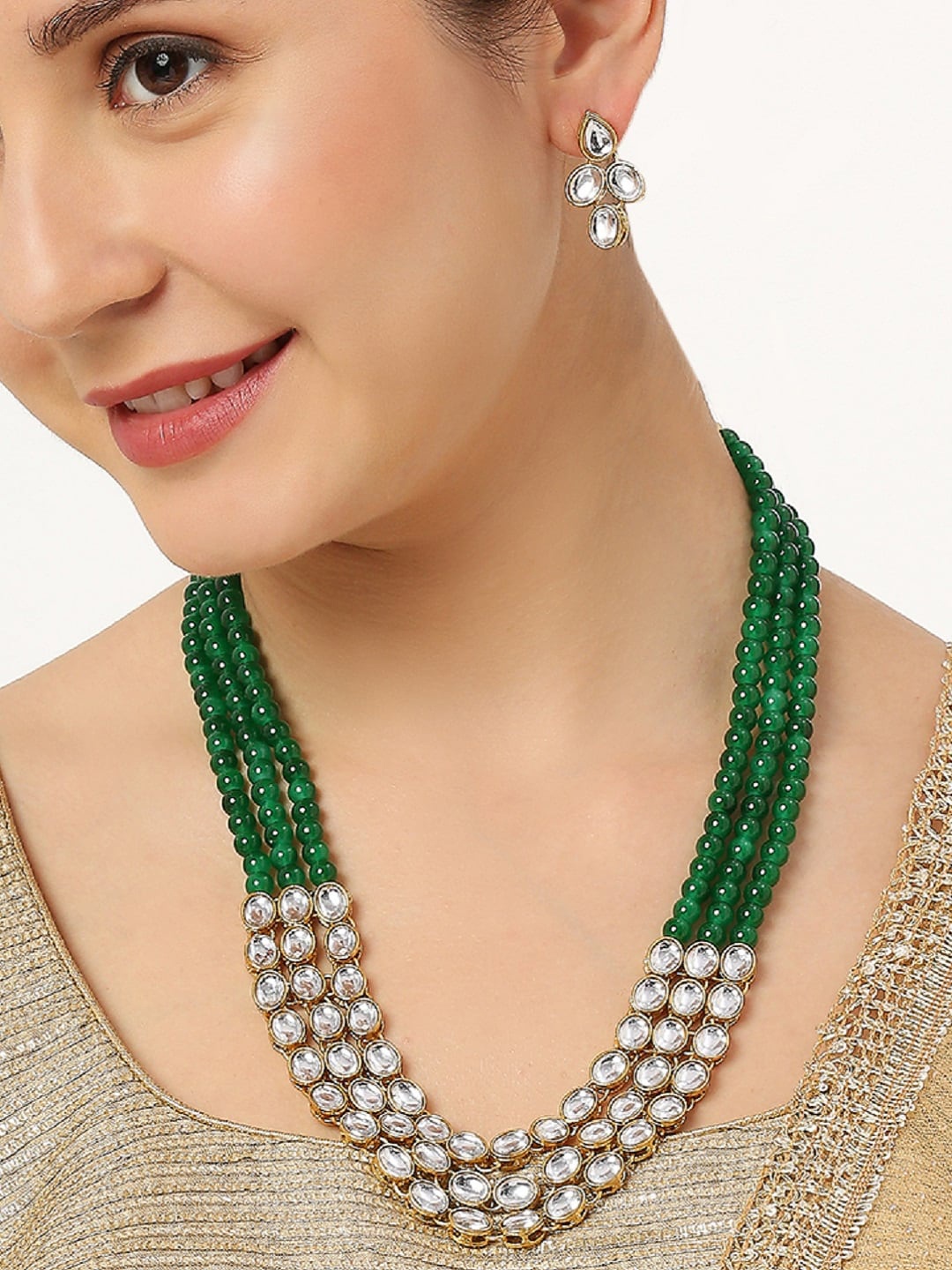 

OOMPH Gold-Plated Kundan Stone Studded & Beaded Jadau Jewellery Set