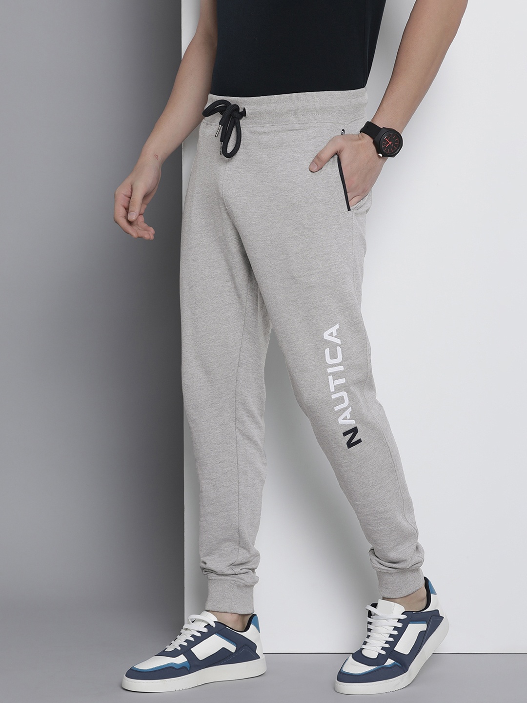 

Nautica Men Brand Logo Embroidered Joggers, Grey