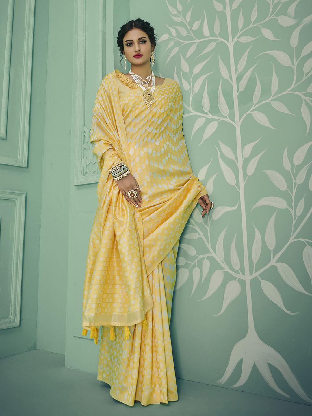 

Mitera Yellow & White Woven Design Saree