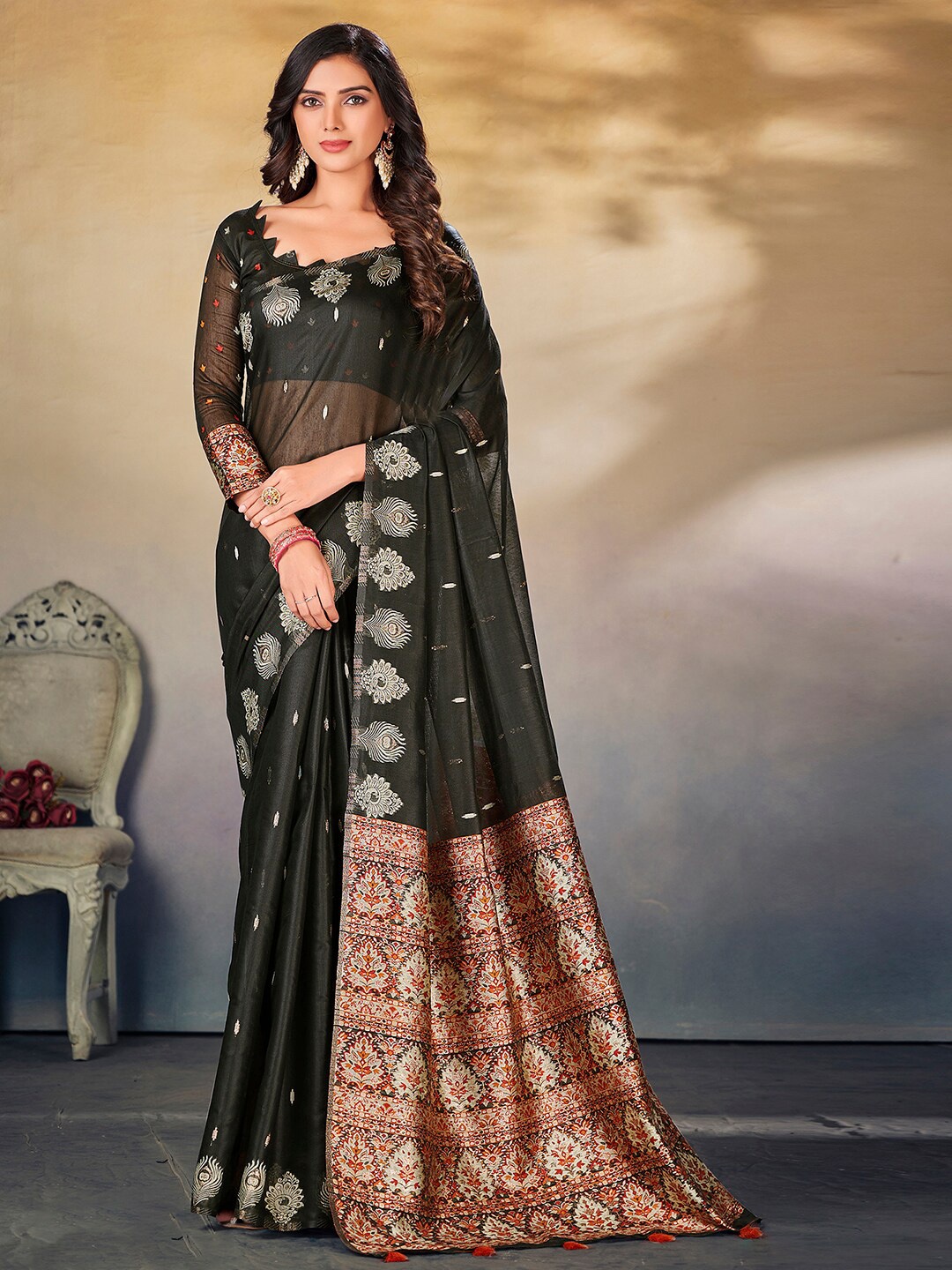 

Satrani Ethnic Motif Woven Design Zari Saree, Black