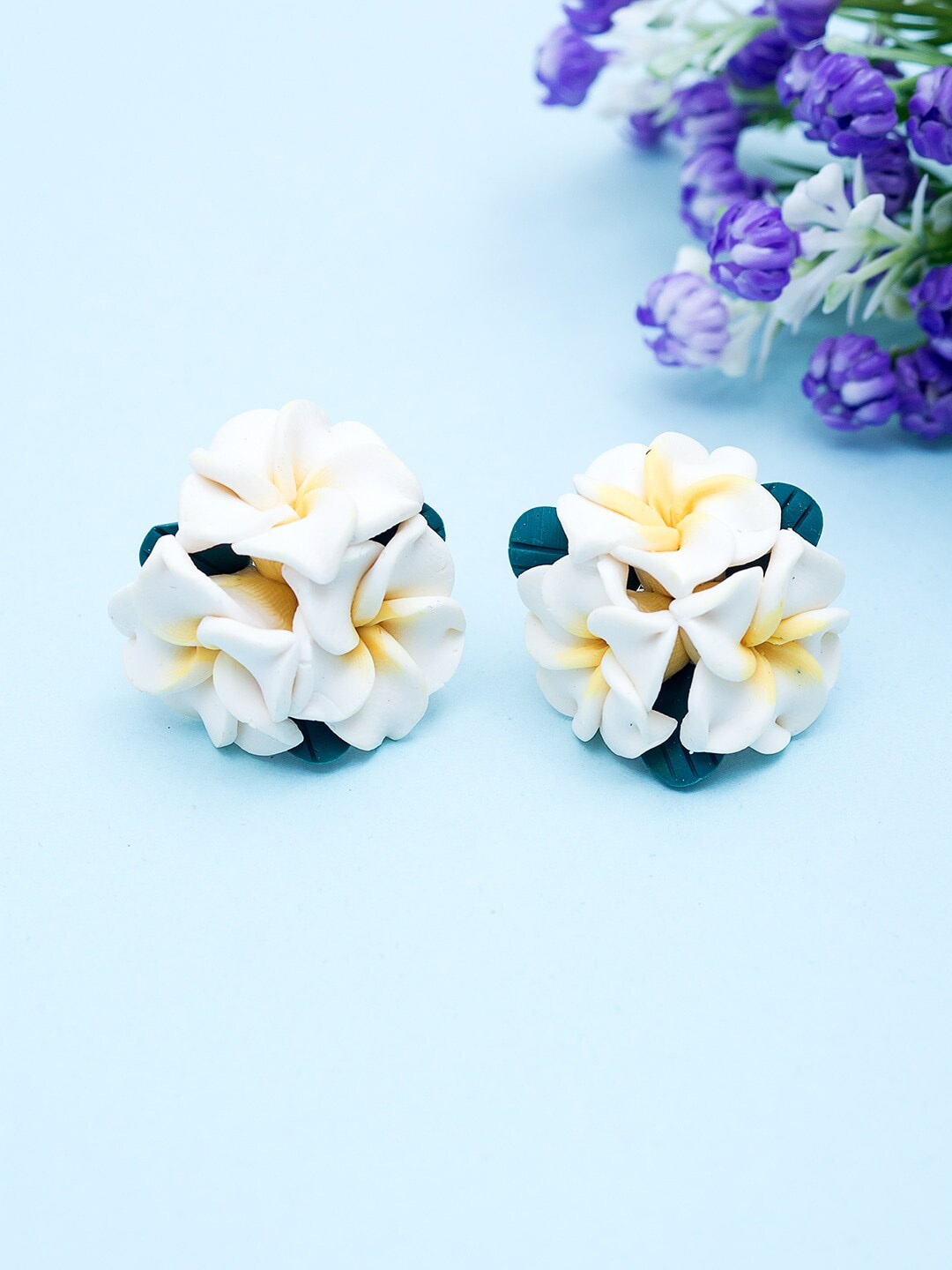 

Golden Peacock White Floral Drop Earrings