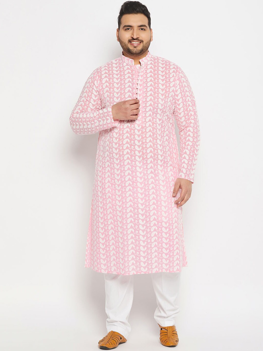 

VASTRAMAY Paisley Embroidered Chikankari Pure Cotton Kurta with Pyjamas, Pink
