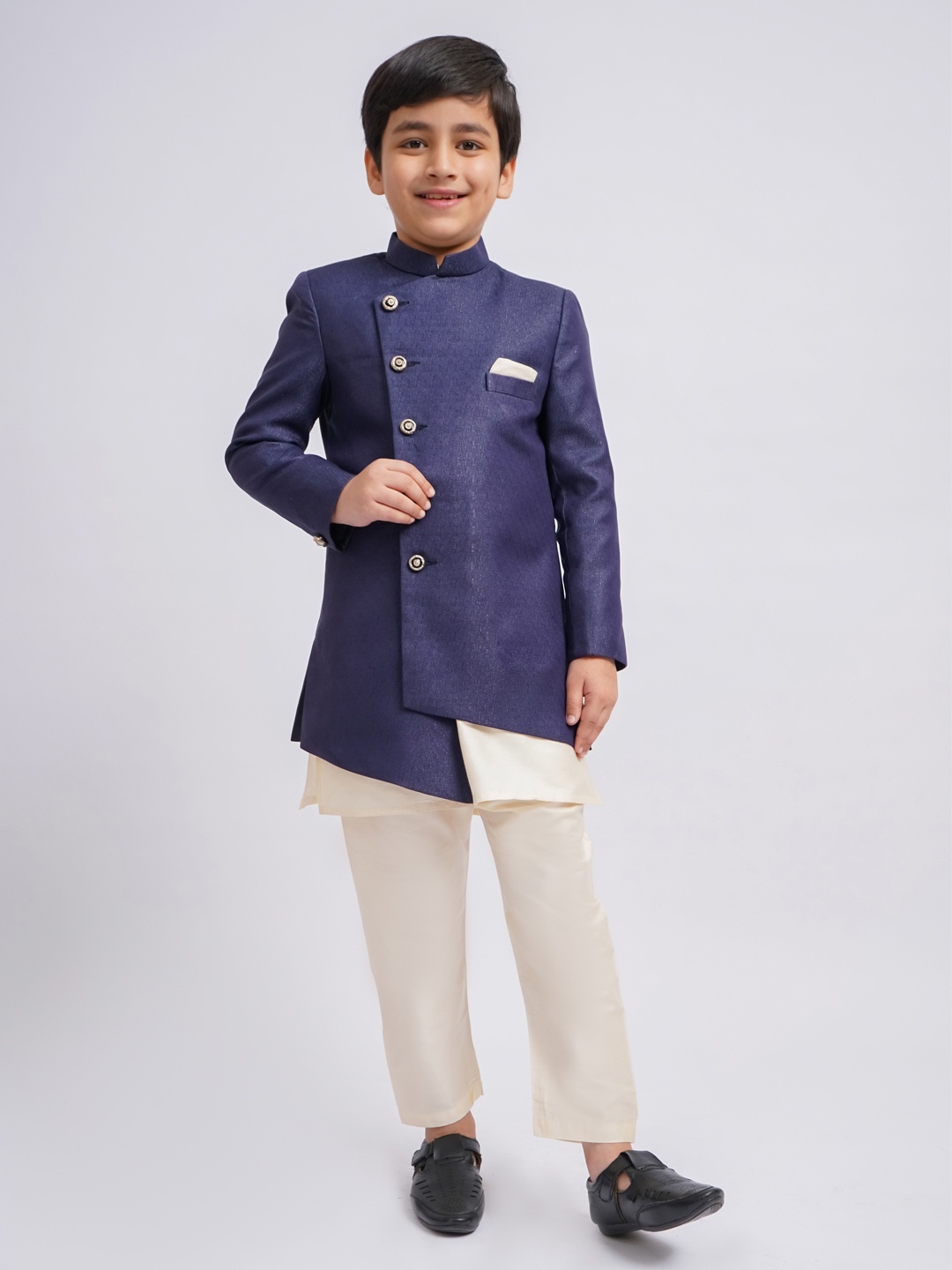 

VASTRAMAY Indo Western Angrakha Sherwani Set, Navy blue