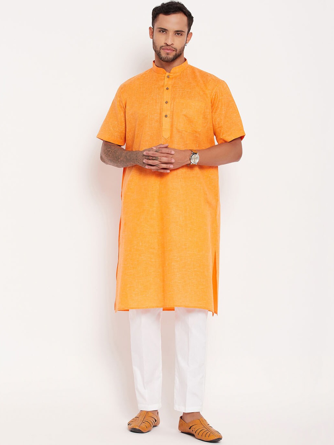 

VASTRAMAY Mandarin Collar Straight Kurta with Pyjamas, Orange