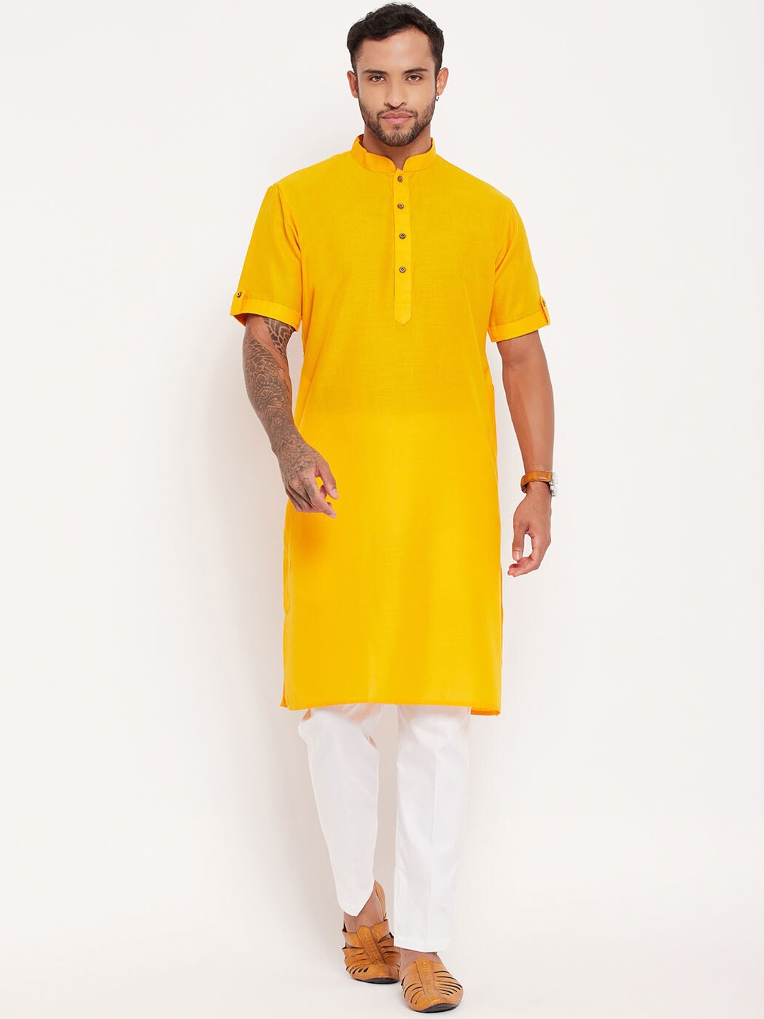 

VASTRAMAY Mandarin Collar Roll-Up Sleeves Straight Kurta with Pyjamas, Mustard
