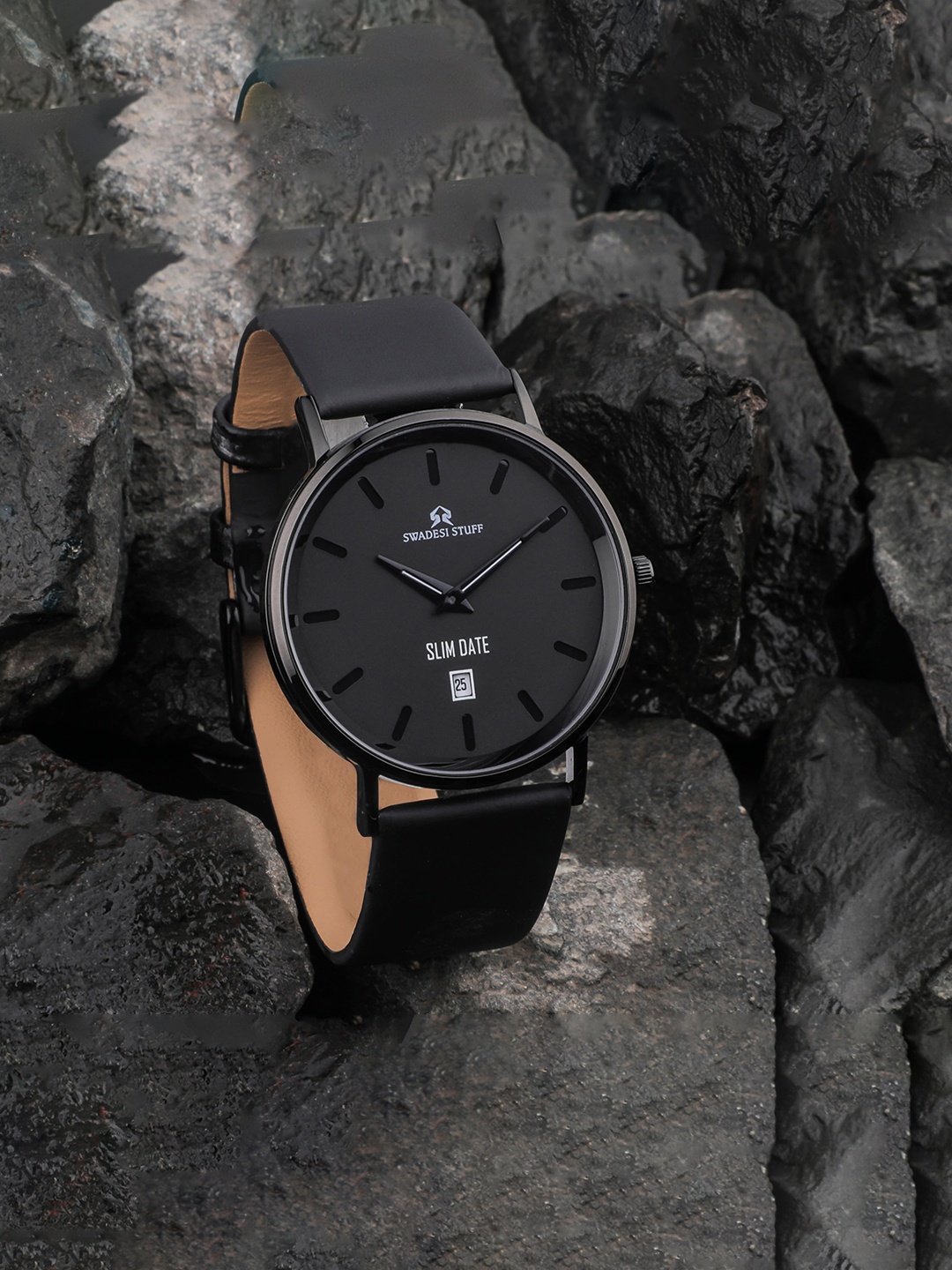 

SWADESI STUFF Men Leather Straps Analogue Watch SF0521 black