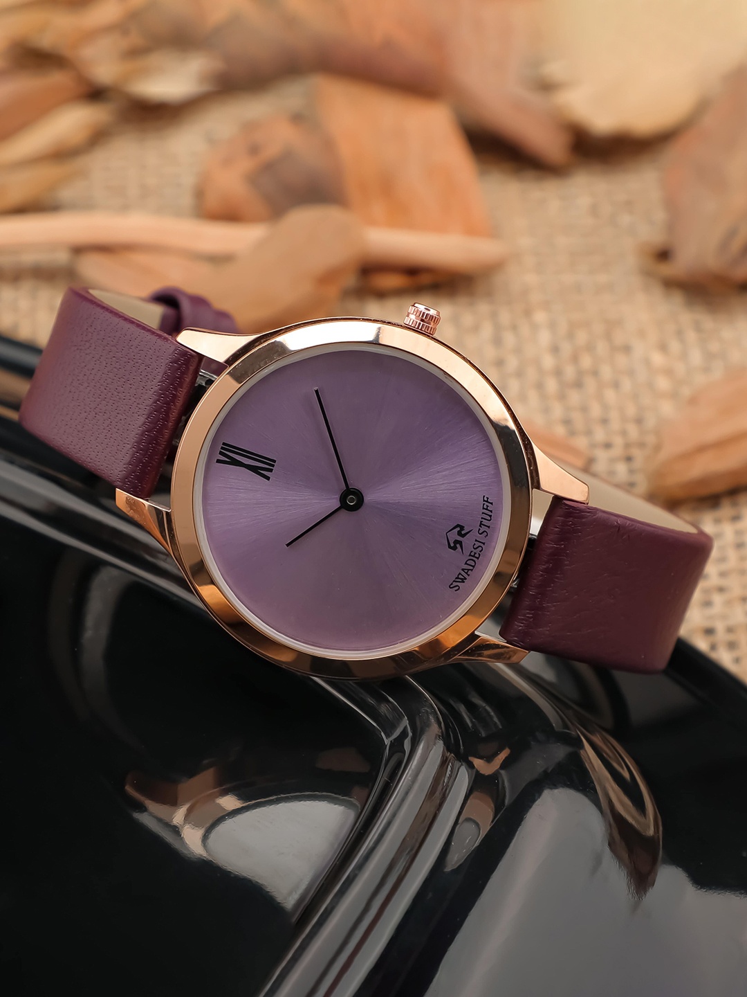 

SWADESI STUFF Women Leather Straps Analogue Watch SF0532 PURPLE