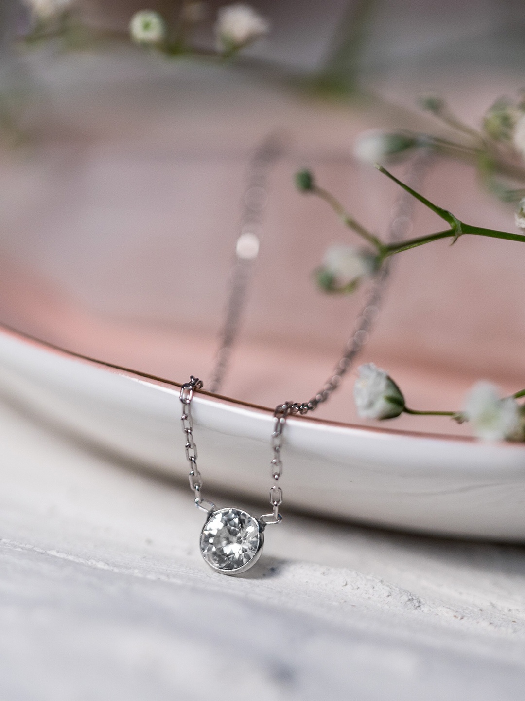 

AKSA Rhodium-Plated Silver Necklace