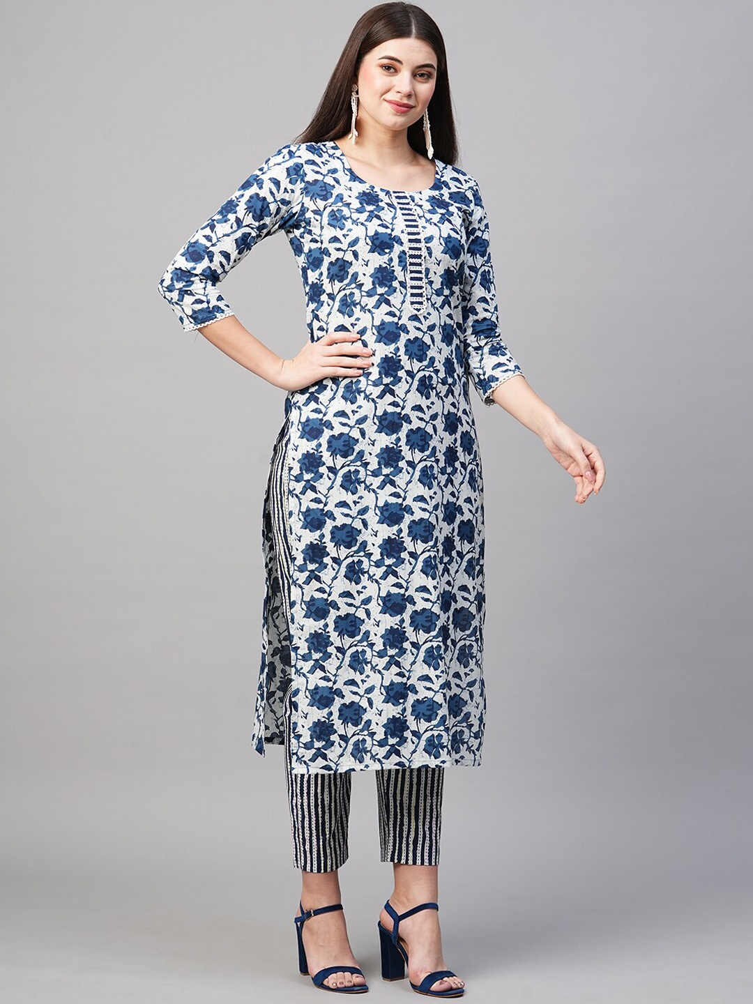 

KALINI Floral Printed Straight Kurta With Trousers, Blue