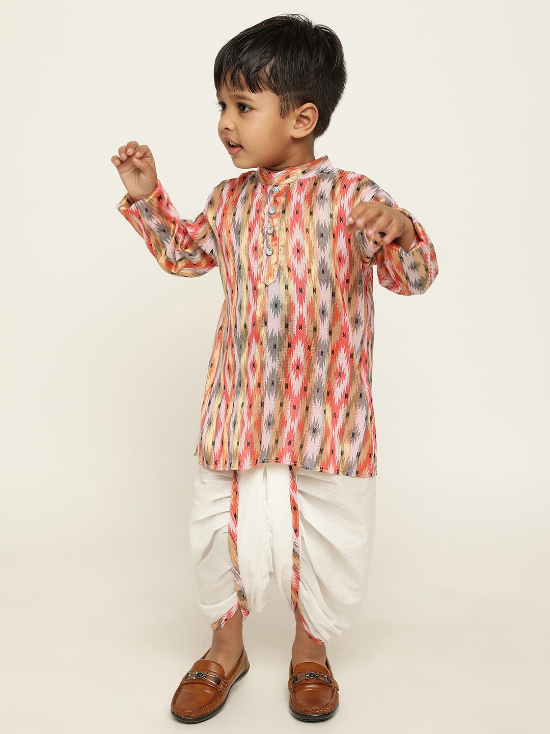 

Stuffie Land Boys Printed Mandarin Collar Straight Kurta with Dhoti Pants, Pink