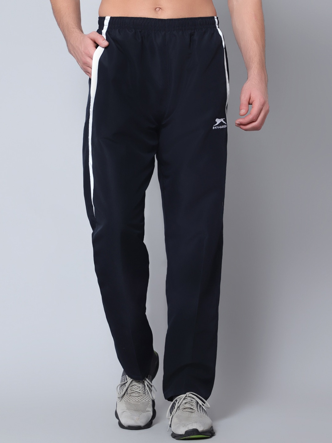 

Shiv Naresh Men Regular Fit Rapid Dry Track Pants, Navy blue