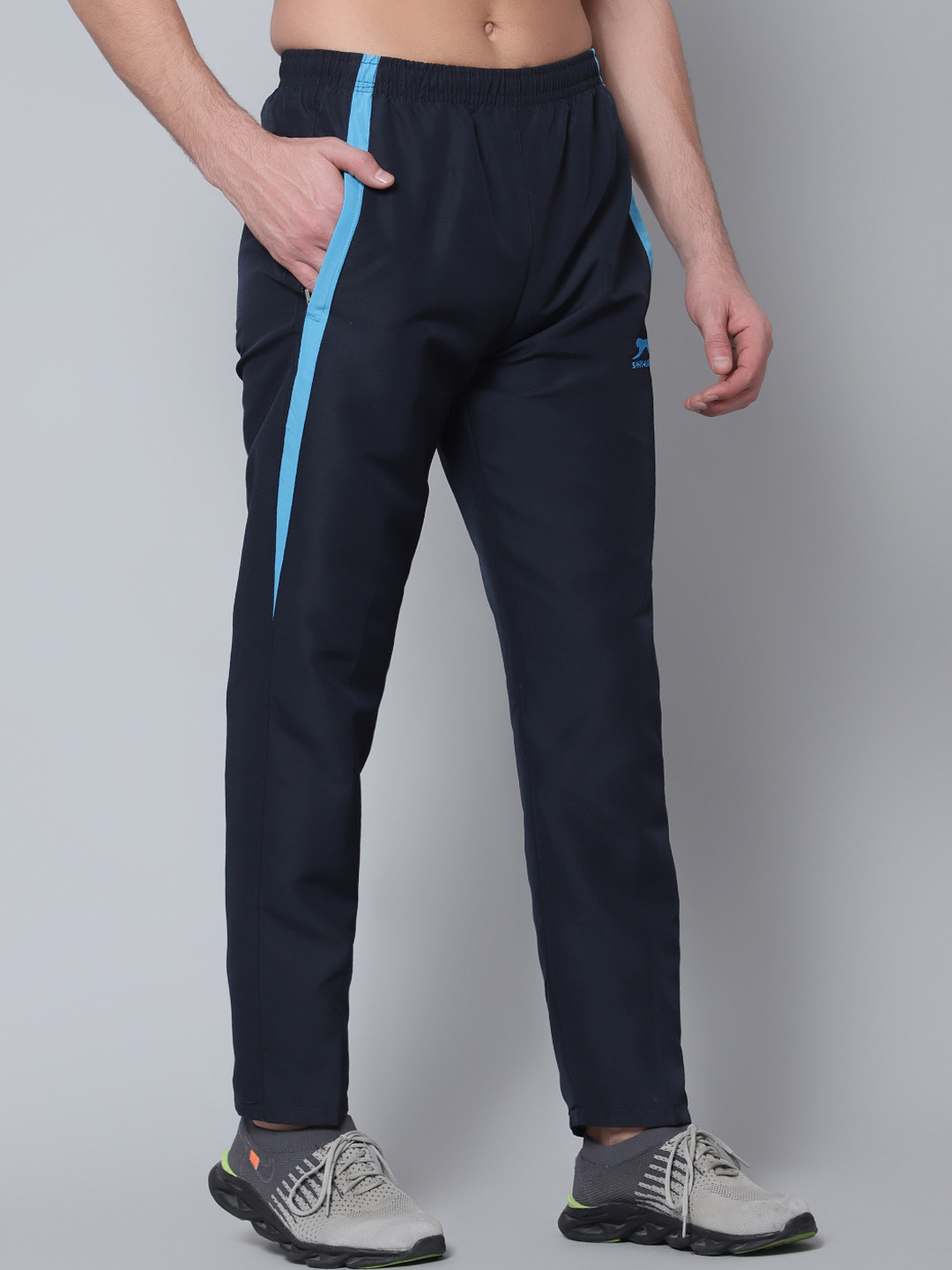 

Shiv Naresh Men Regular Fit Rapid Dry Track Pants, Navy blue