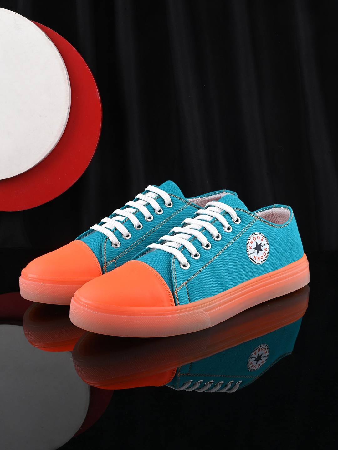

knoos Men Colourblocked Canvas Padded Insole Basics Sneakers, Blue