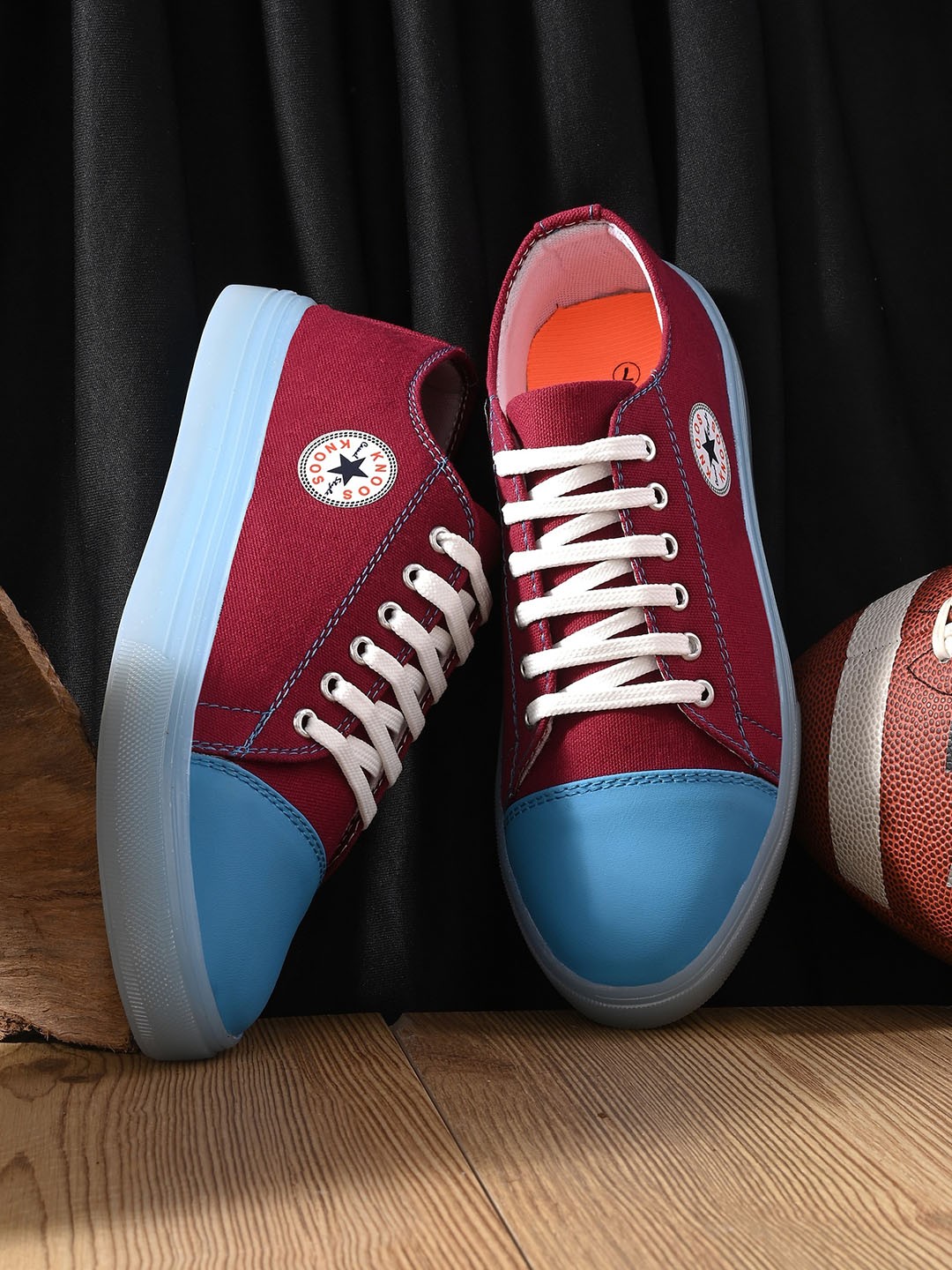 

knoos Men Colourblocked Canvas Sneakers, Maroon
