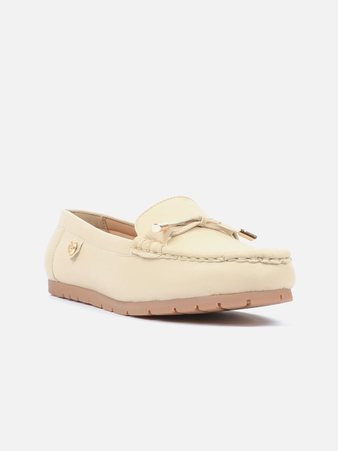 

Carlton London Women Round Toe Ballerinas With Bows, Off white