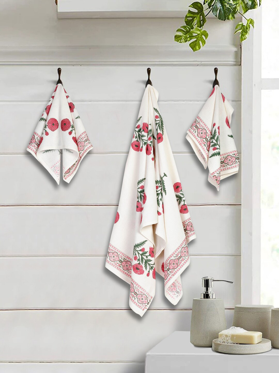 

Rajasthan 3-Pieces Hand Block Printed Cotton Bath & Hand Towel, Cream