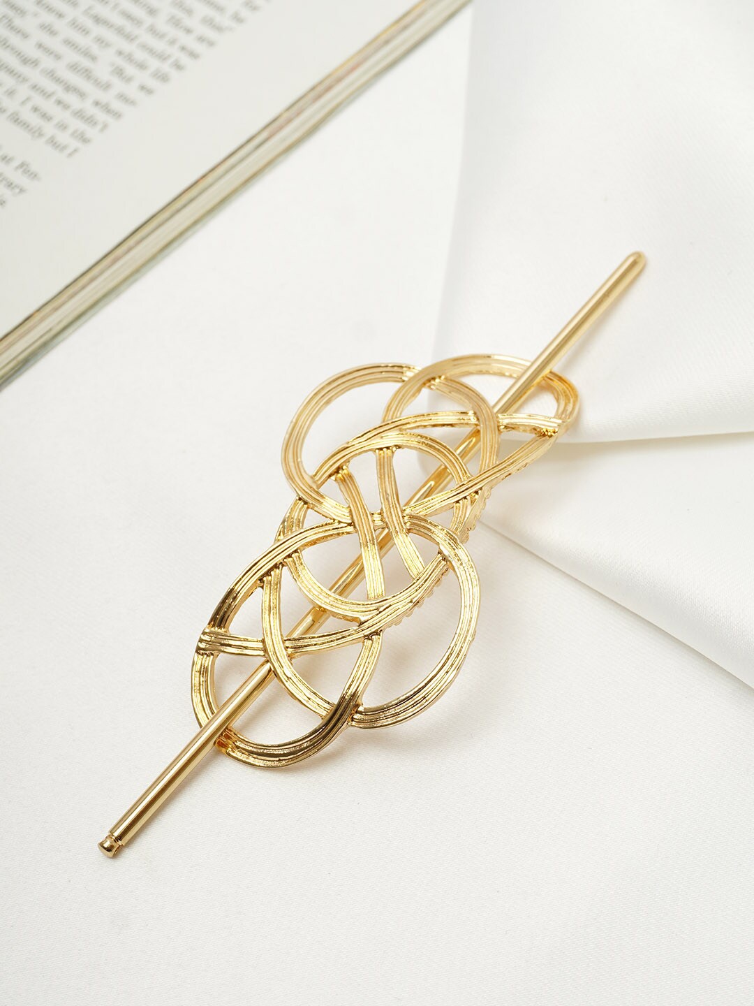 

Ferosh Ellipse Mesh Bun Hairstick, Gold