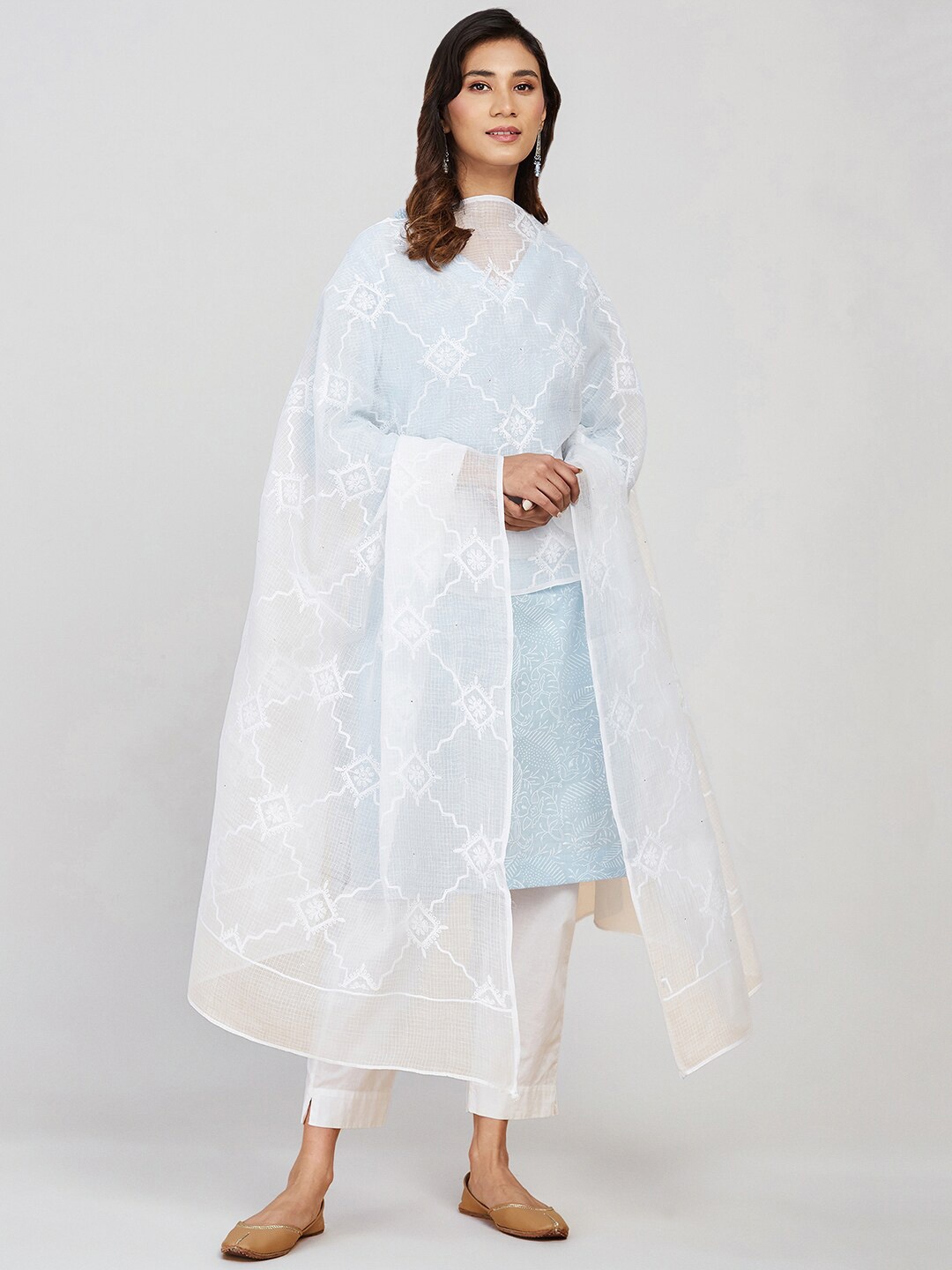 

Fabindia Chikankari Embroidered Cotton Silk Dupatta, White