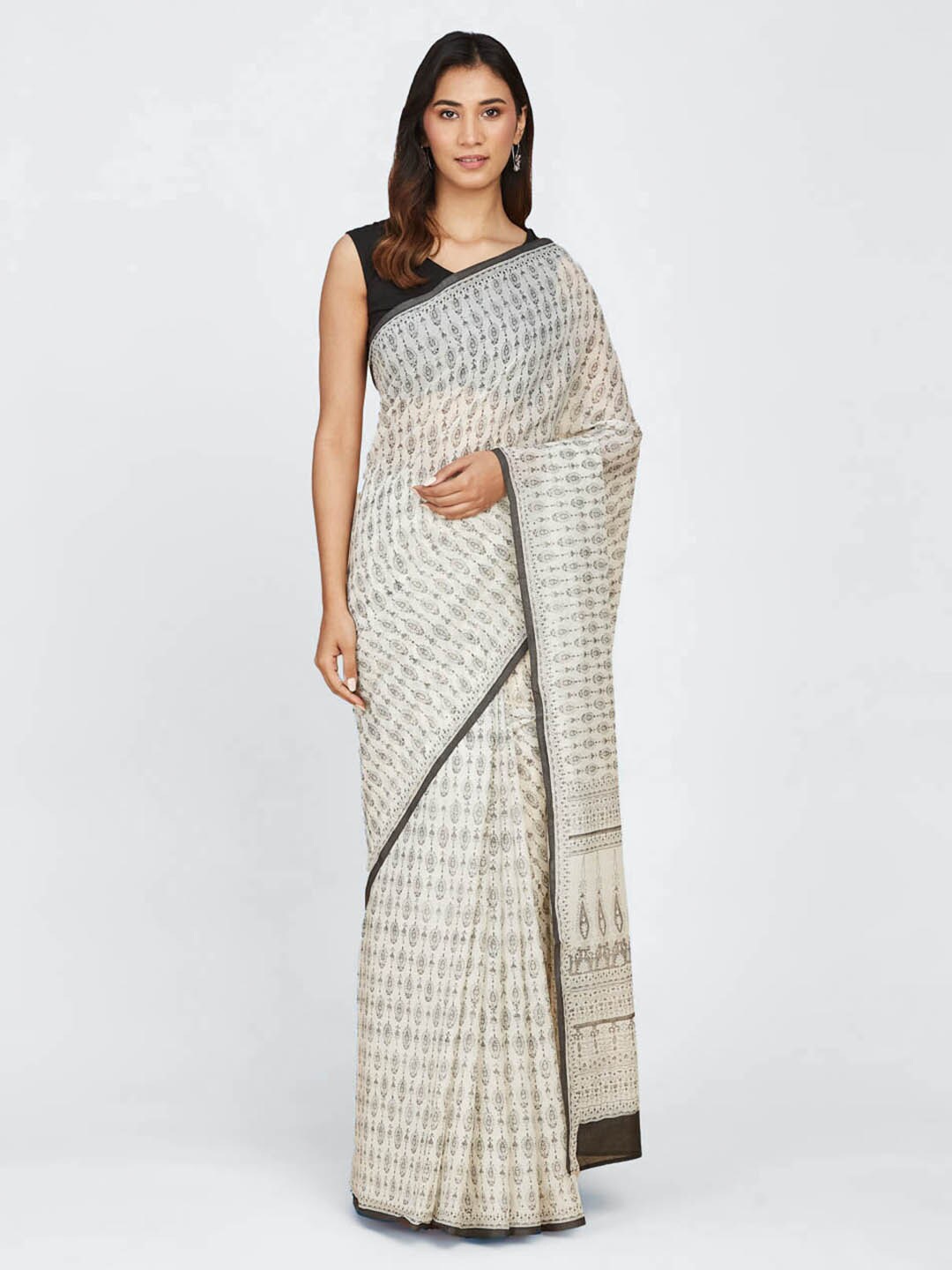 

Fabindia Ethnic Motifs Printed Pure Cotton Block Print Saree, White