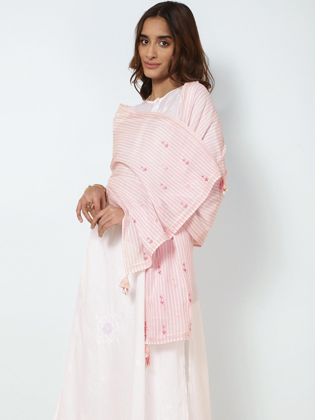 

Fabindia Embroidered Cotton Stole, Pink