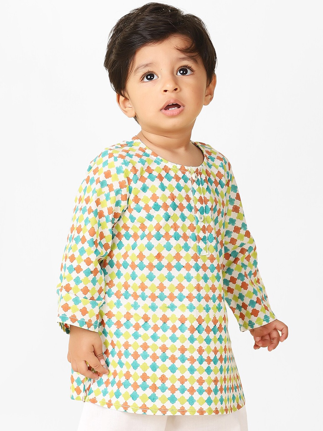 

Fabindia Boys Geometric Printed Cotton Kurta, Off white
