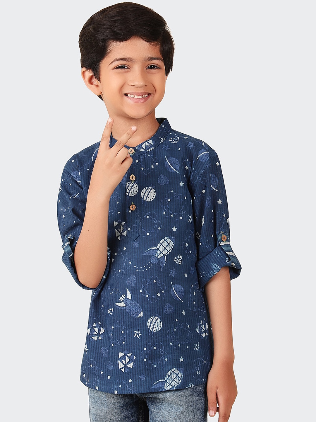 

Fabindia Boys Quirky Printed Cotton Short Kurta, Navy blue