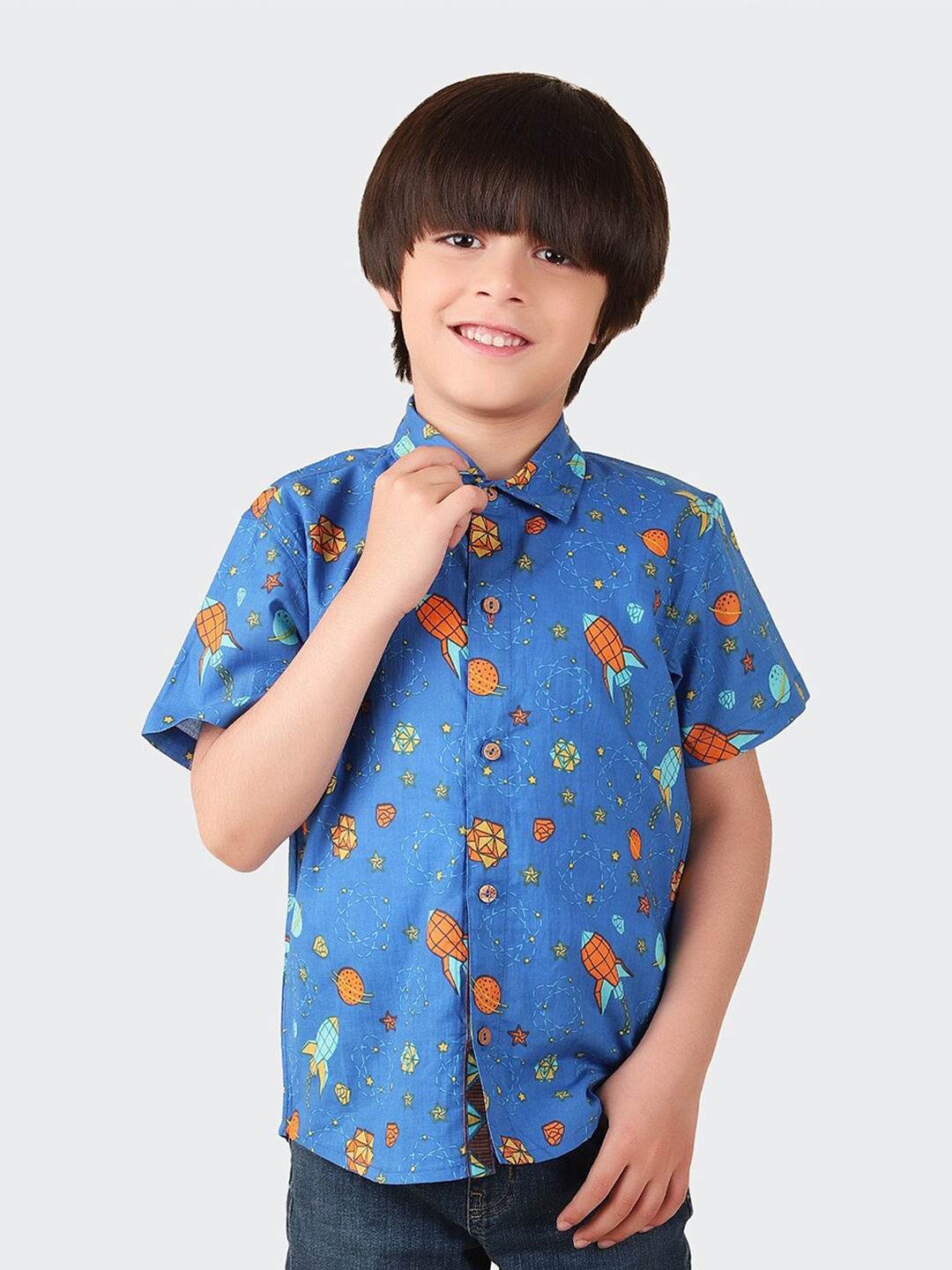 

Fabindia Boys conversational Printed Cotton Casual Shirt, Blue