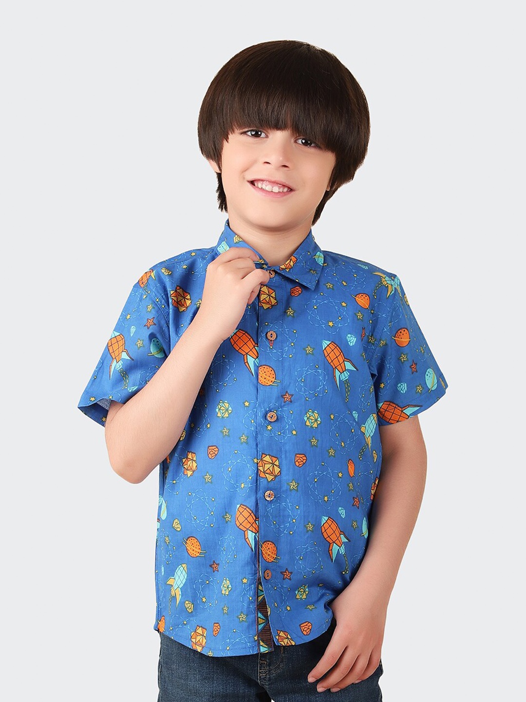 

Fabindia Boys Conversational Printed Cotton Casual Shirt, Blue