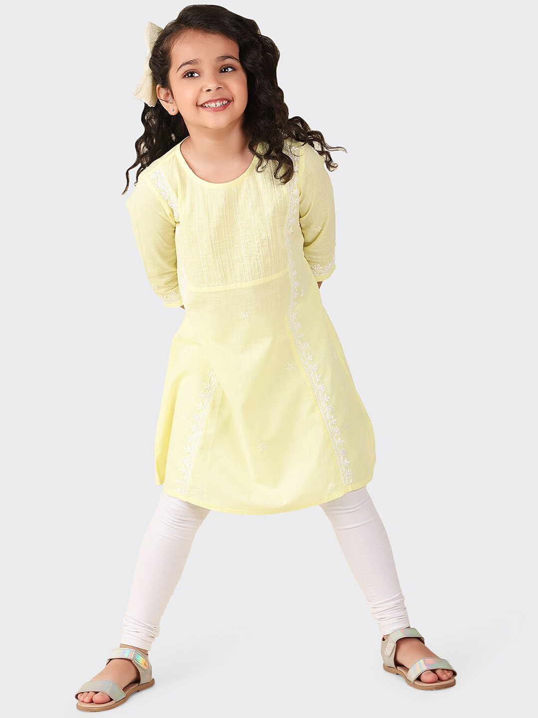

Fabindia Girls Floral Embroidered A-Line Cotton Kurta, Yellow