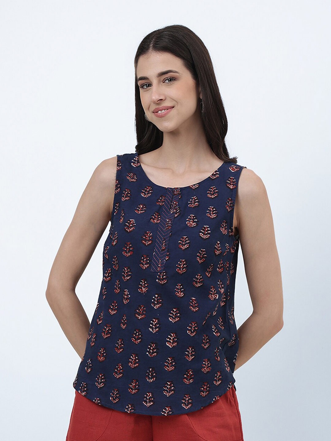 

Fabindia Ethnic Motifs Printed Sleeveless Cotton Top, Blue