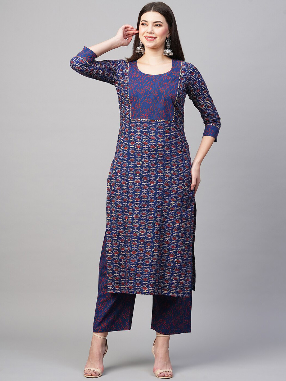 

KALINI Floral Printed Gotta Patti Kurta With Palazzos, Blue
