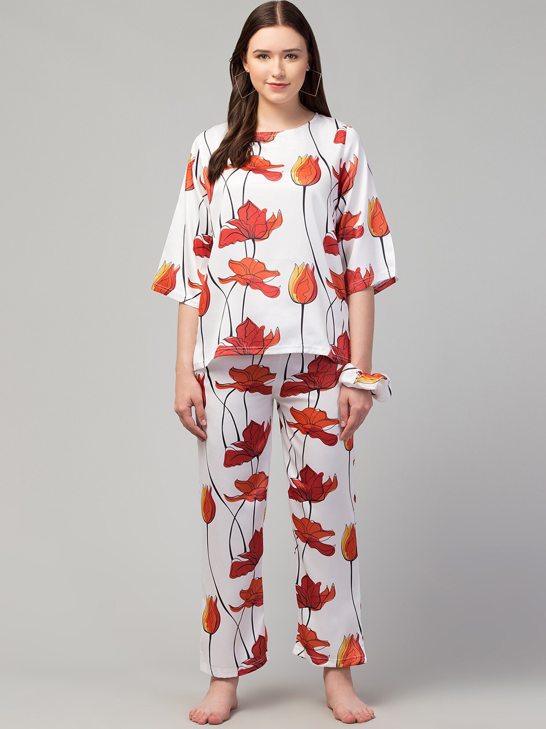 

FFLIRTYGO Women White & Red Printed Night suit