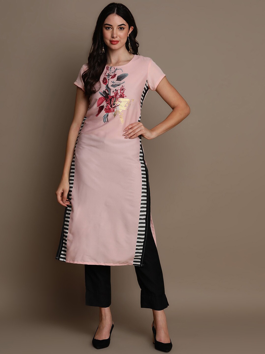 

AHIKA Floral Printed Round Neck Kurta, Pink