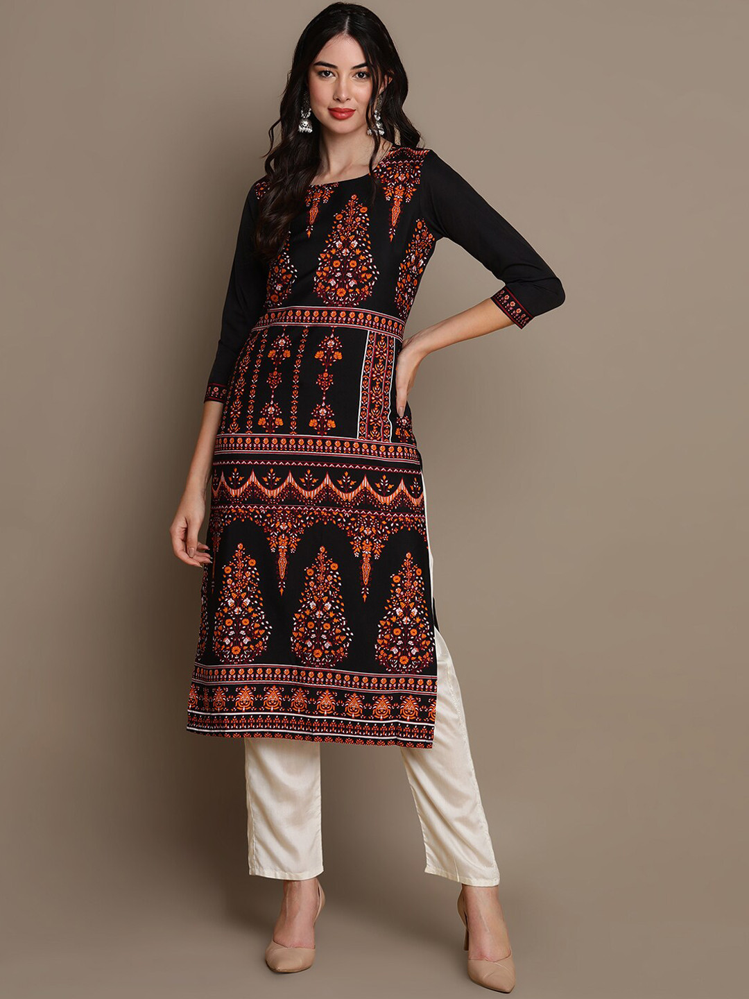 

AHIKA Ethnic Motifs Printed Round Neck Kurta, Black