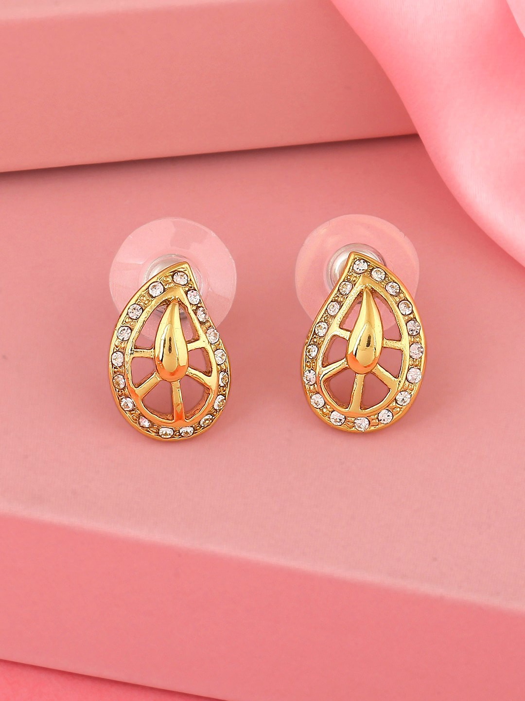 

Estele Gold-Plated Classic Studs Earrings, White
