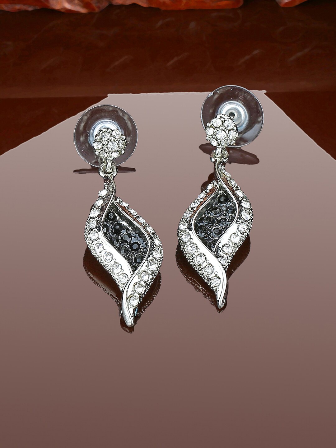 

Estele Rhodium-Plated Leaf Shaped Drop Earrings, White