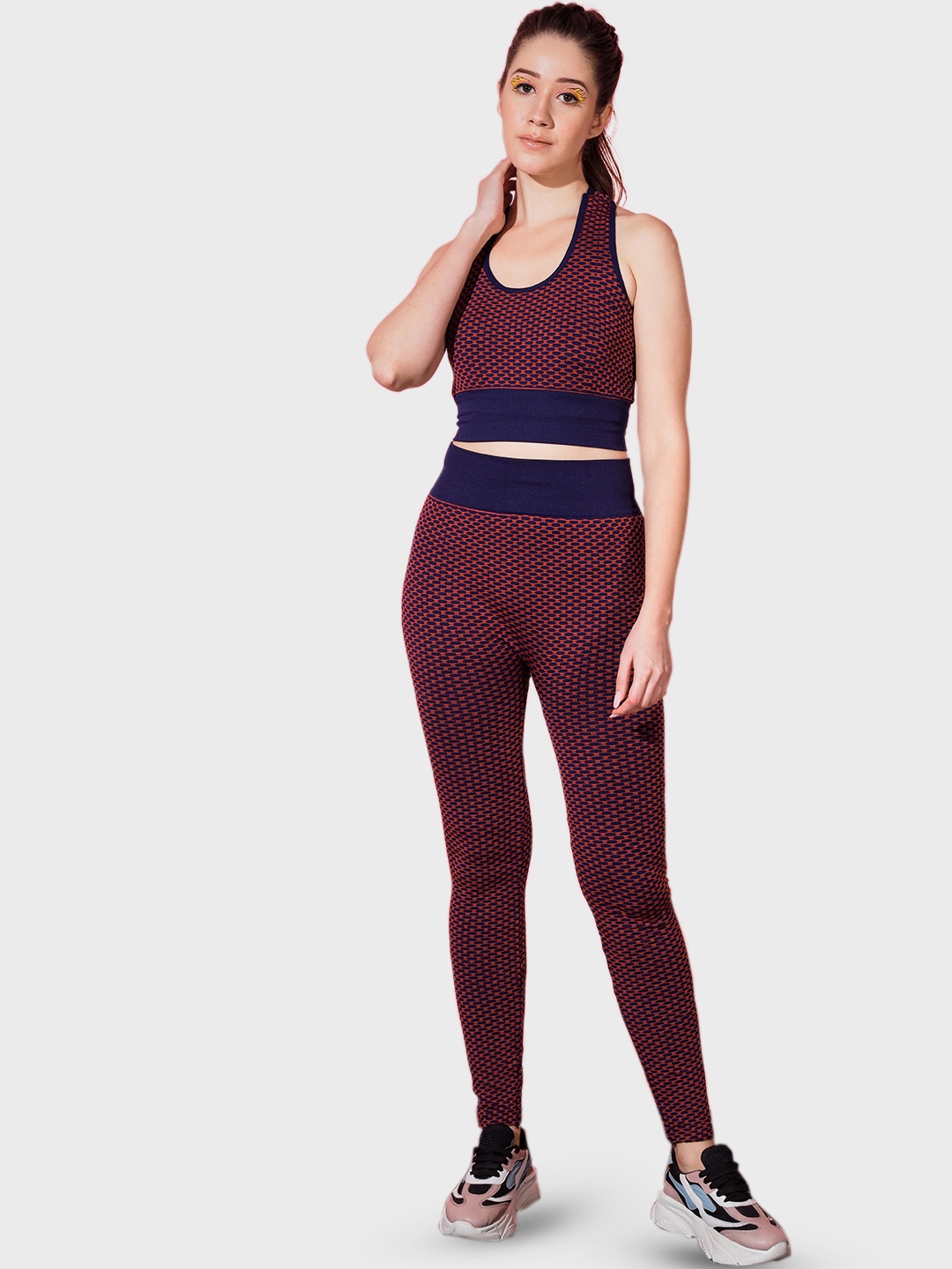 

BUY NEW TREND Self Design Lycra High-Rise Stretchy Gym Track Suit, Maroon