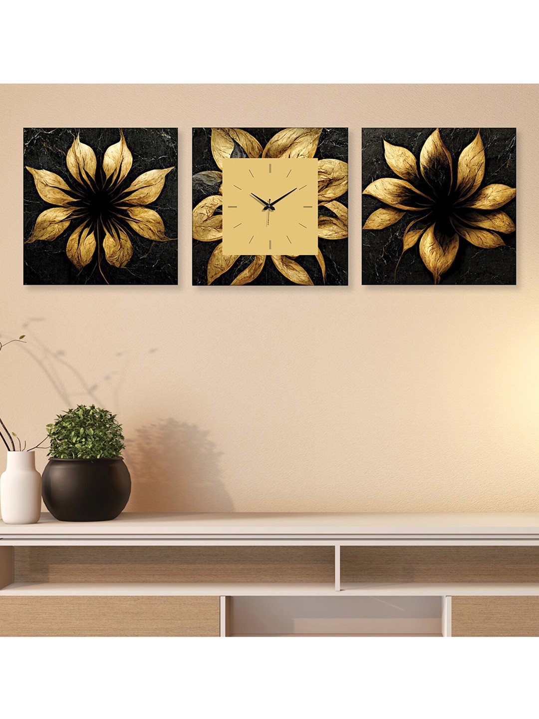 

RANDOM Black & Gold-Toned 2 Pieces Printed Wall Art With Square wall Clock