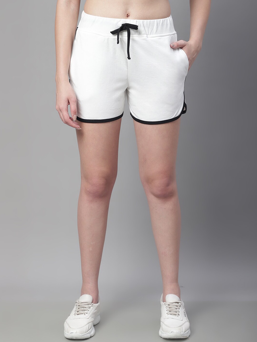 

Rute Women Slim Fit Mid-Rise Outdoor Sports Shorts, White