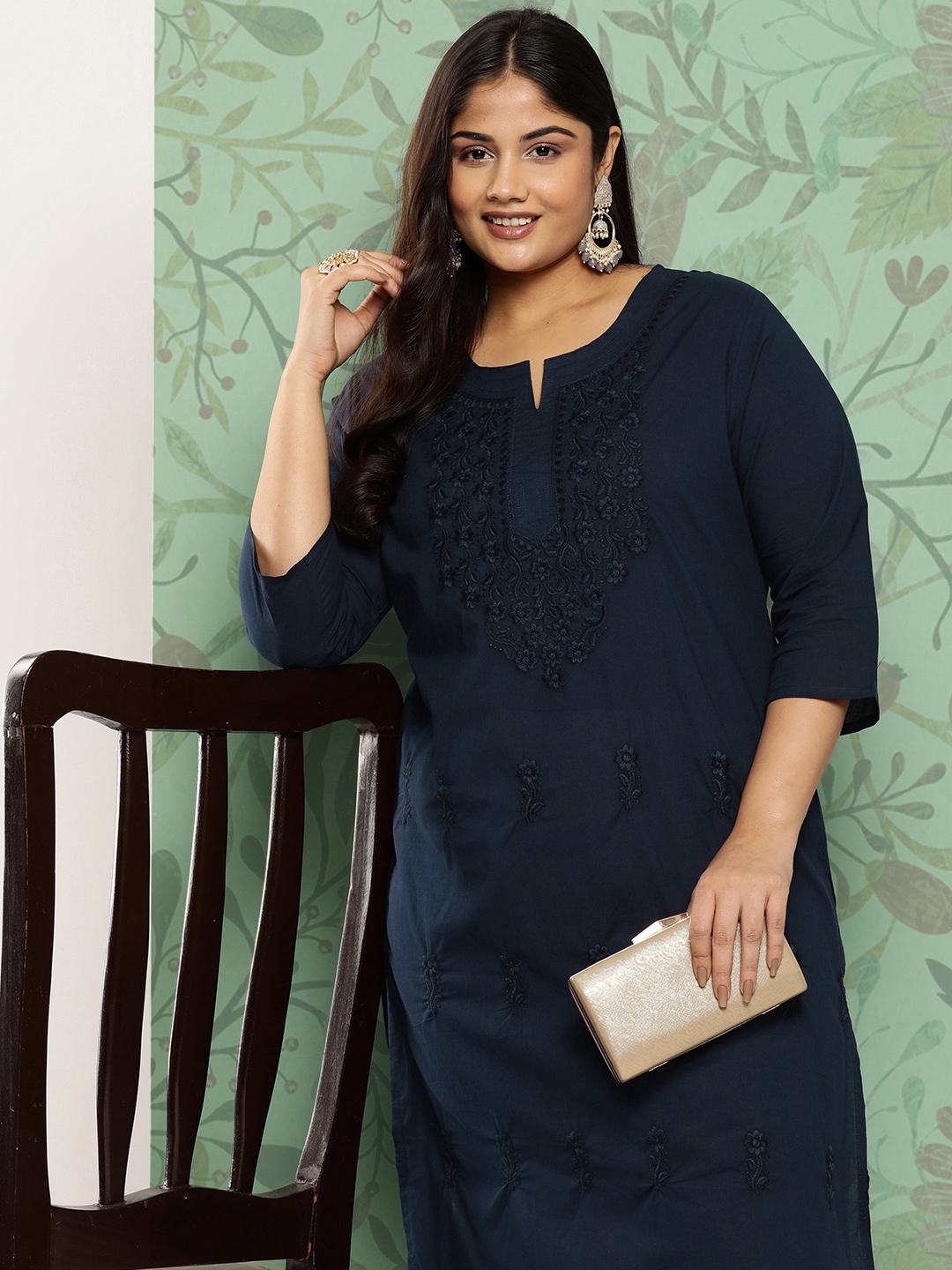 

Yufta Plus Size Floral Embroidered Chikankari Indigo Pure Cotton Kurta, Navy blue
